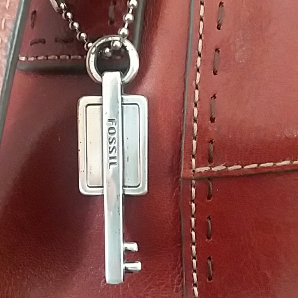 Fossil - Picture 6 of 7